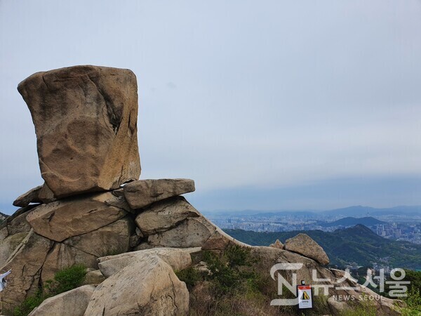 북한산 사모바위
