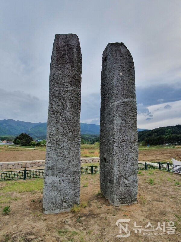 굴산사지 당간지주의 모습