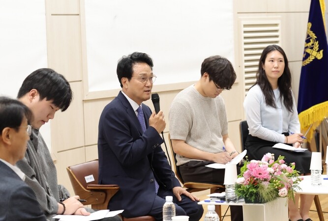안민석 경기도교육감 당선인, 서울대 ...