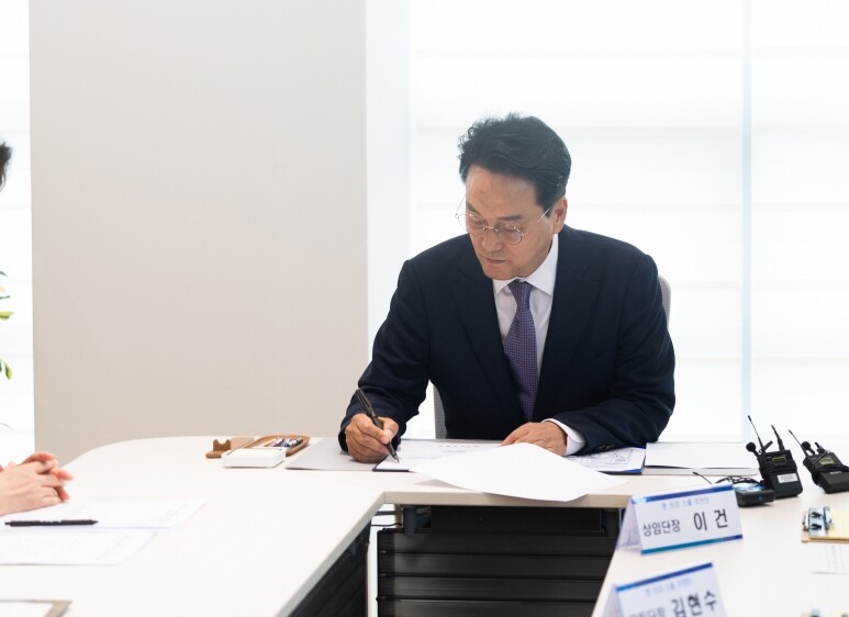 안민석 경기교육감, 제1호 결재로