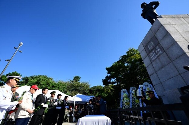 인천상륙작전의 용기와 희생, 시민과 ...