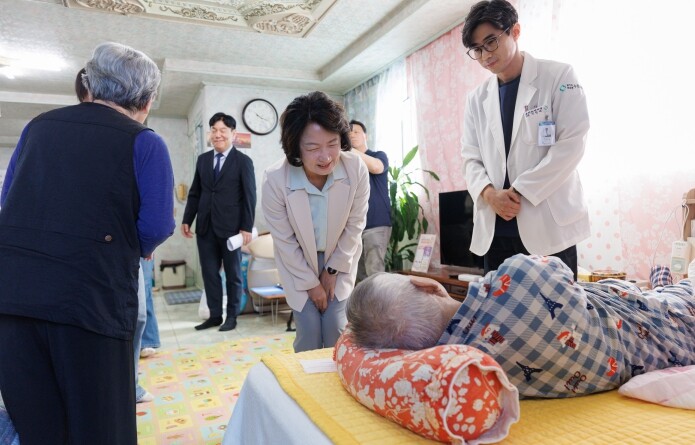 추미애 지사, ‘집으로 찾아가는 돌봄...